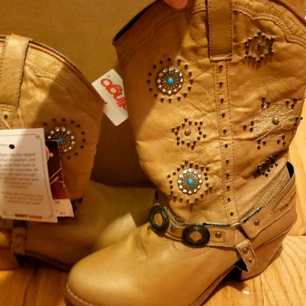Dingo cowboy boots